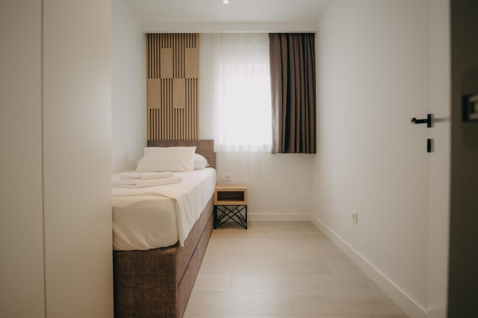 Hotel apartamentowy Malo Arbanija